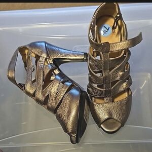 Chic Metallic Strappy Heels